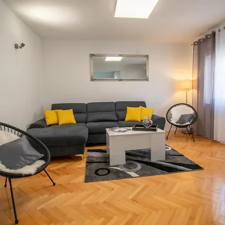 Glavota Apartman *